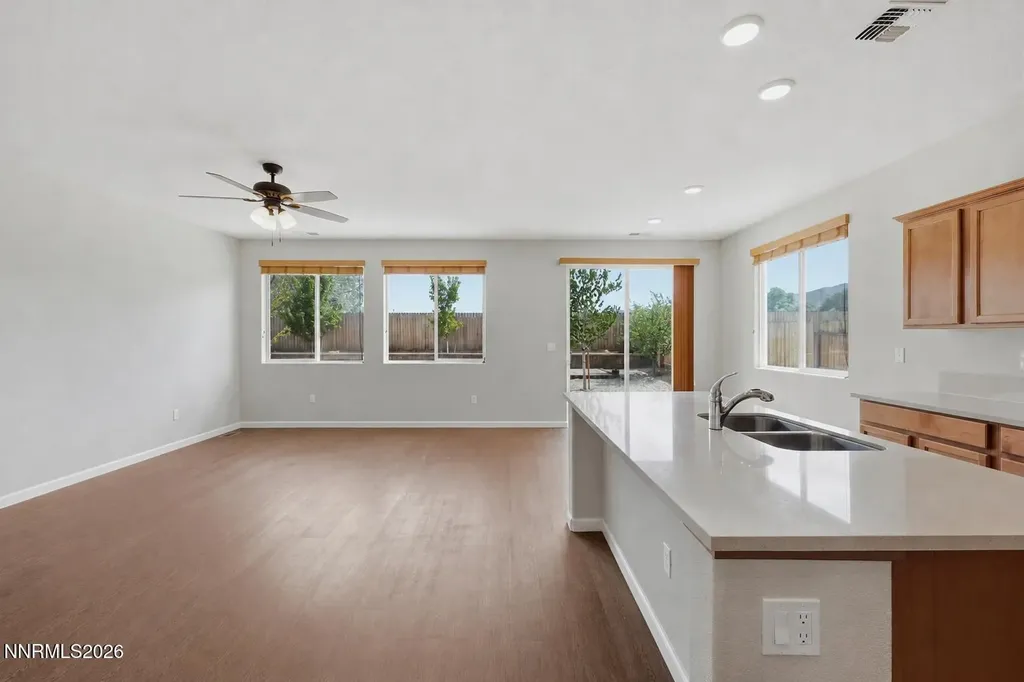 905 Estuary Reno NV 89506