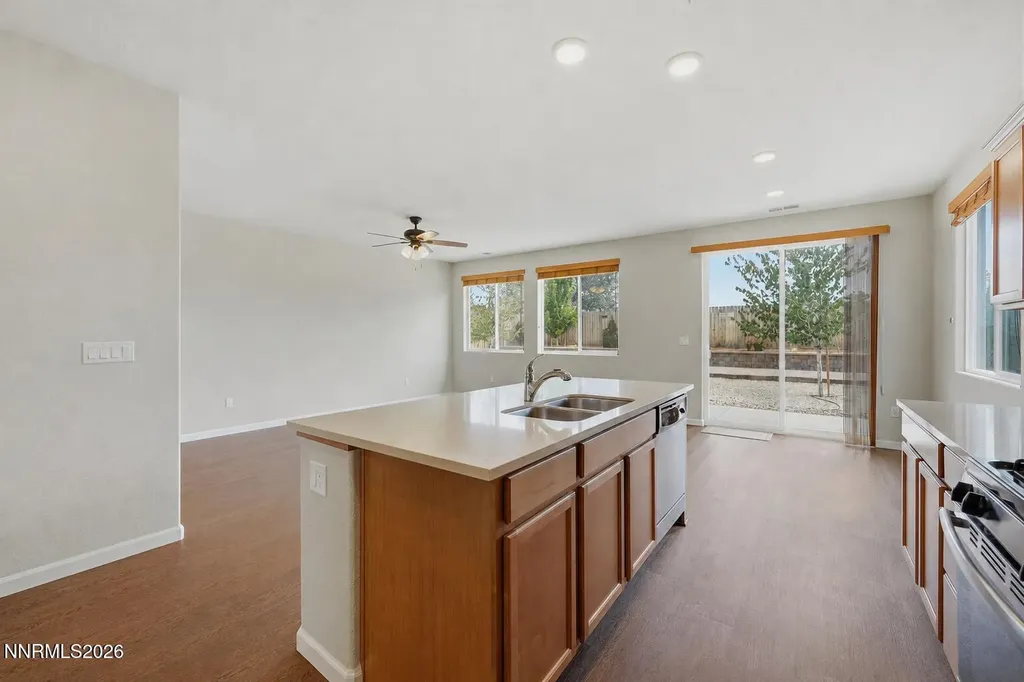 905 Estuary Reno NV 89506