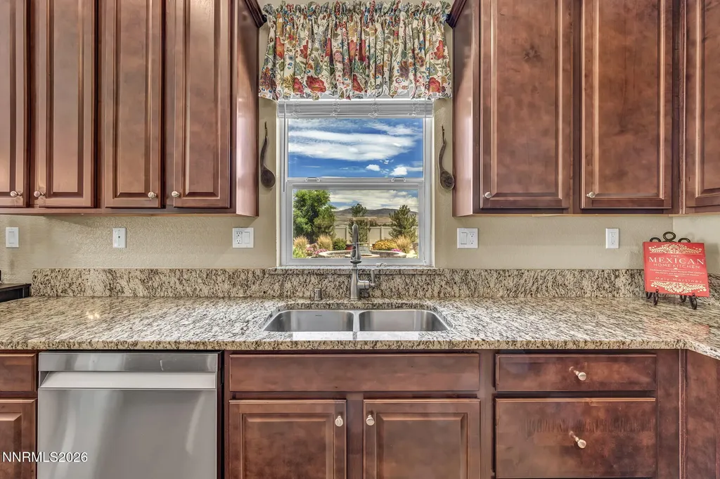 746 Mallard Crest Spanish Springs NV 89441