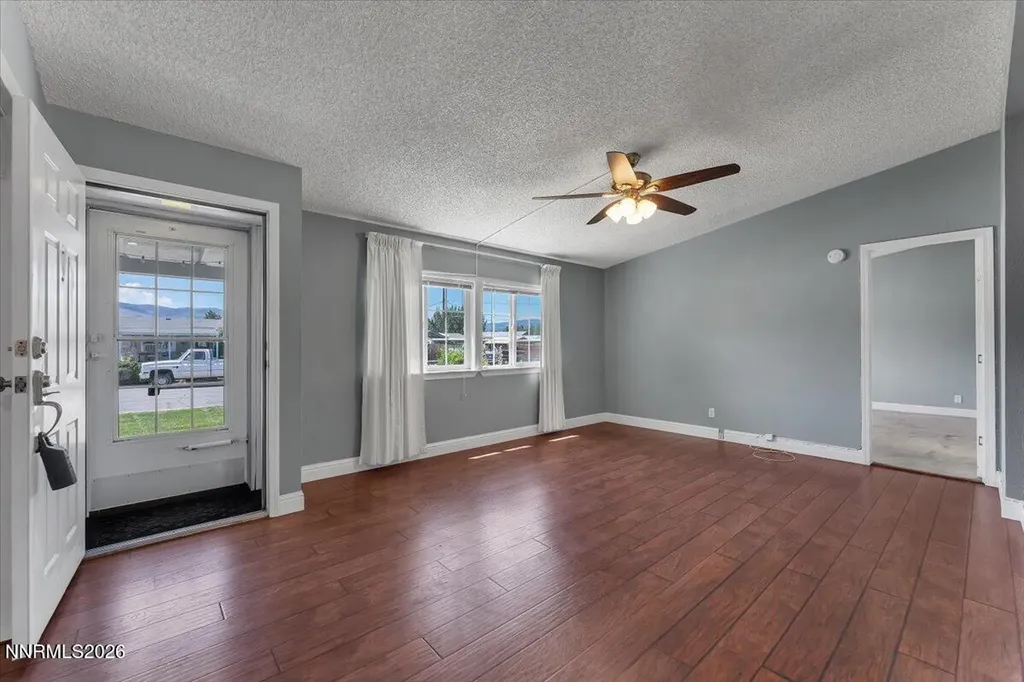 17235 Waxwing Reno NV 89508