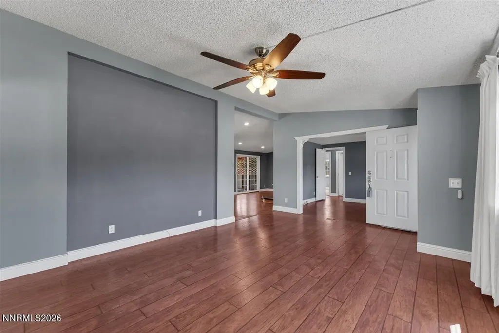 17235 Waxwing Reno NV 89508