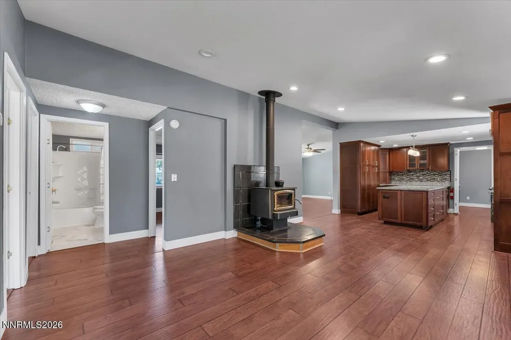 17235 Waxwing Reno NV 89508