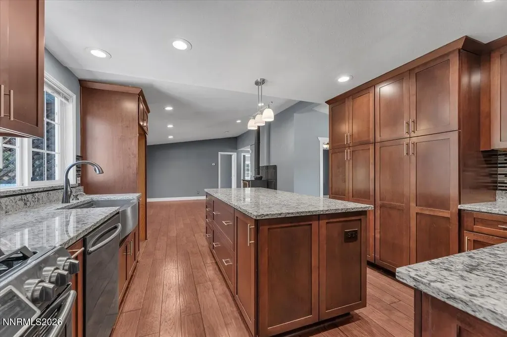 17235 Waxwing Reno NV 89508
