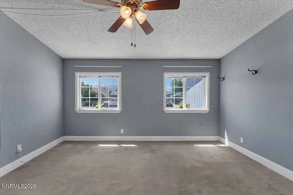 17235 Waxwing Reno NV 89508