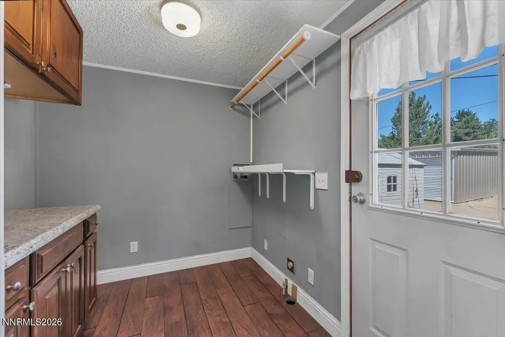 17235 Waxwing Reno NV 89508