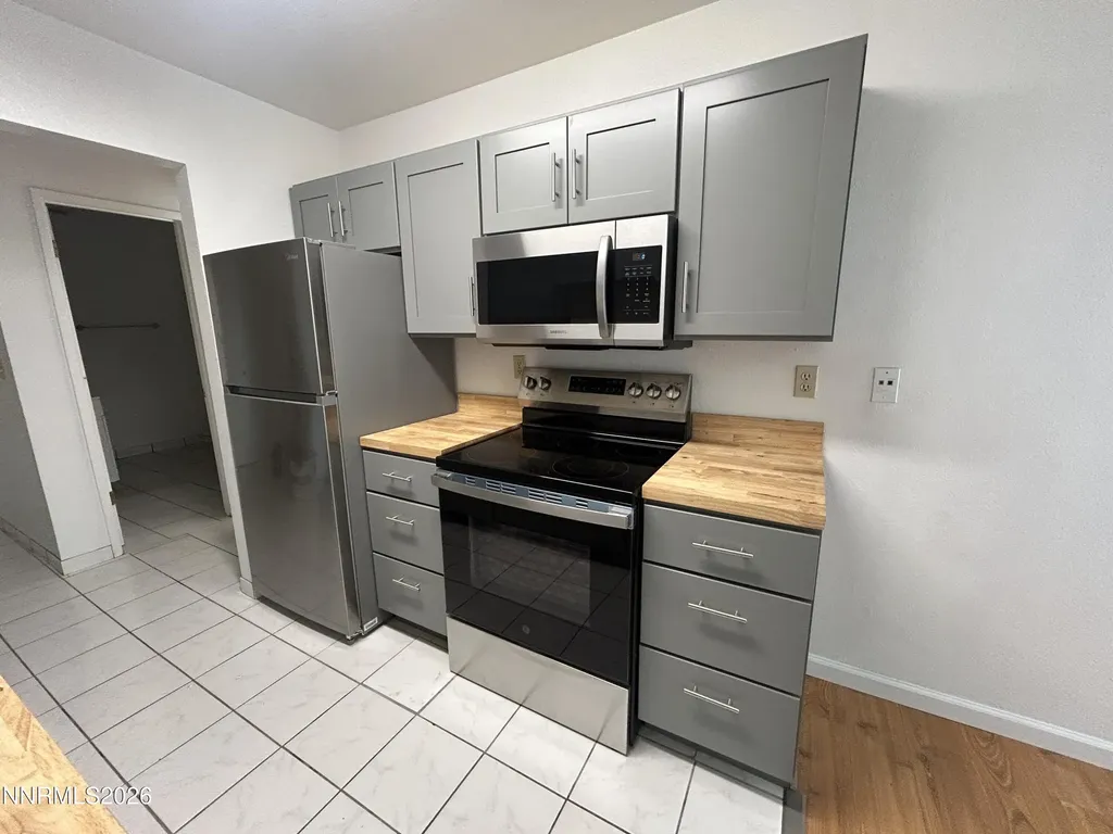 3855 Leonesio Reno NV 89512