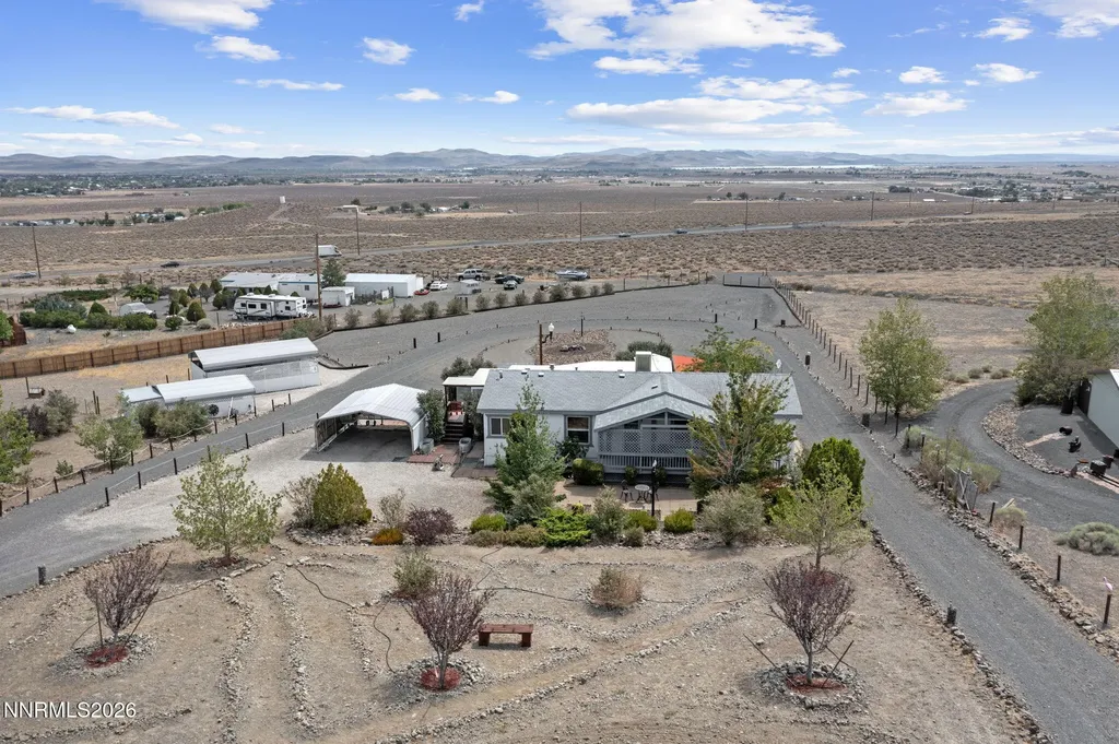 4790 Skyline Silver Springs NV 89429