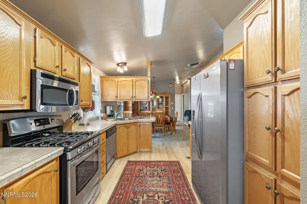 4790 Skyline Silver Springs NV 89429