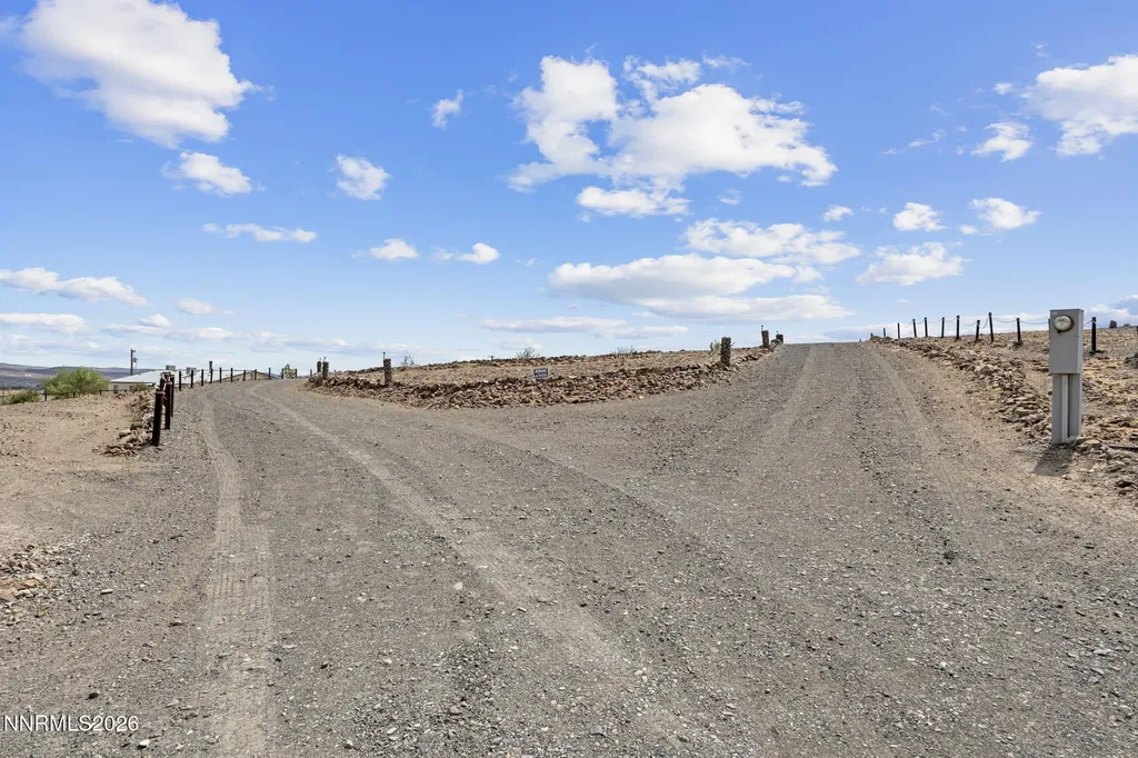 4790 Skyline Silver Springs NV 89429