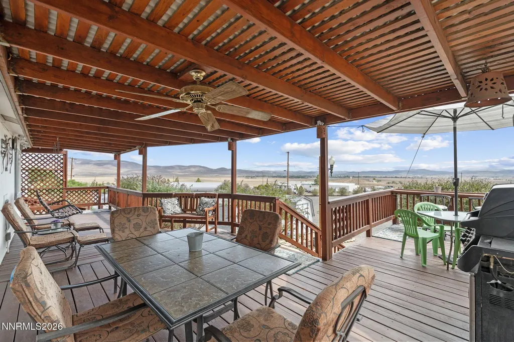 4790 Skyline Silver Springs NV 89429