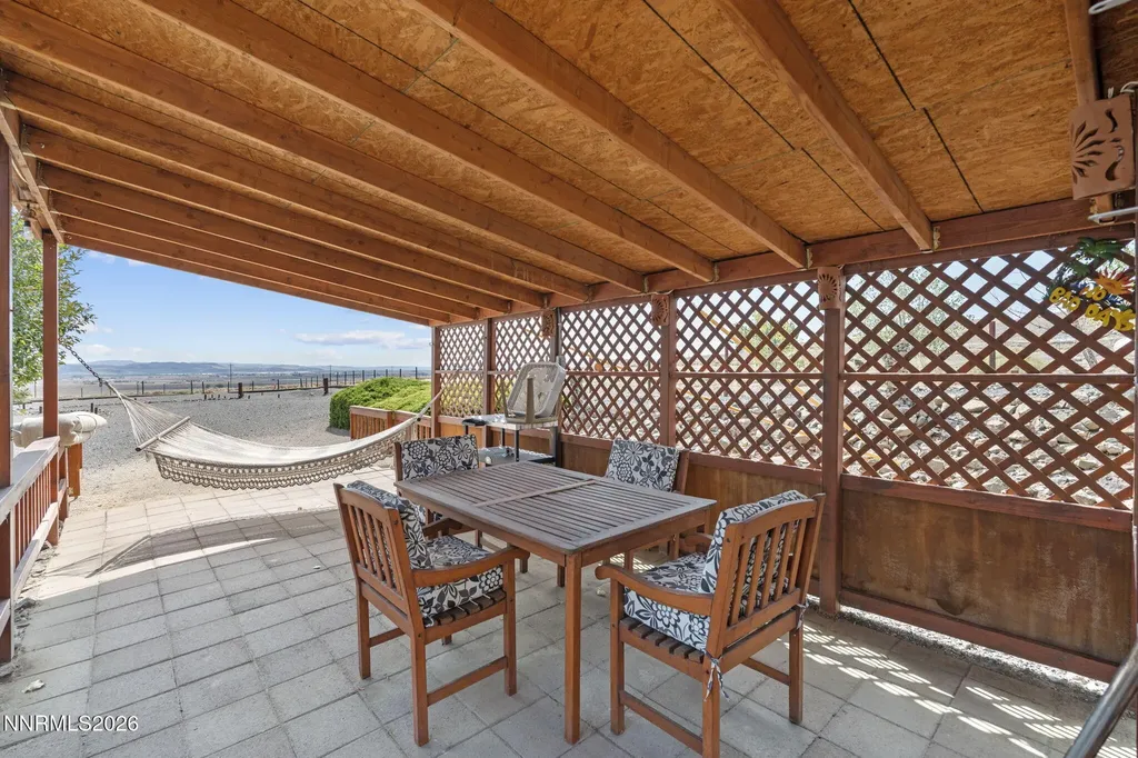 4790 Skyline Silver Springs NV 89429