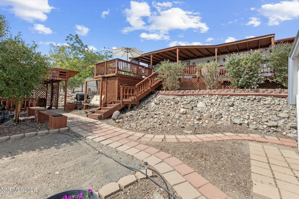 4790 Skyline Silver Springs NV 89429