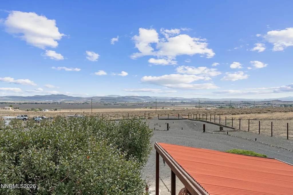 4790 Skyline Silver Springs NV 89429