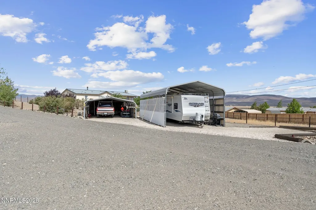4790 Skyline Silver Springs NV 89429