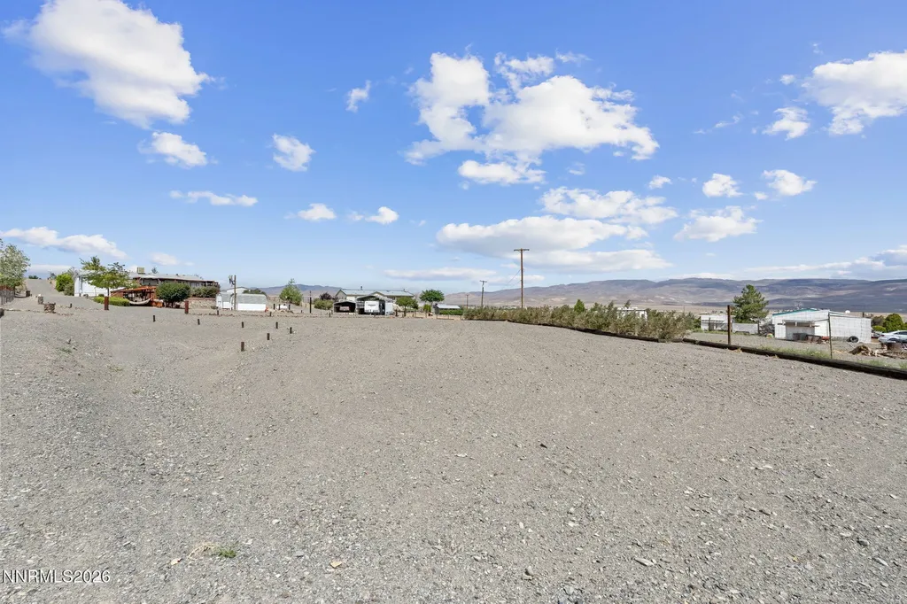 4790 Skyline Silver Springs NV 89429