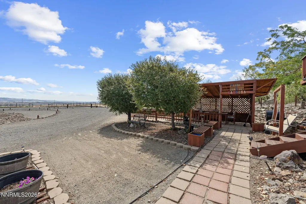 4790 Skyline Silver Springs NV 89429