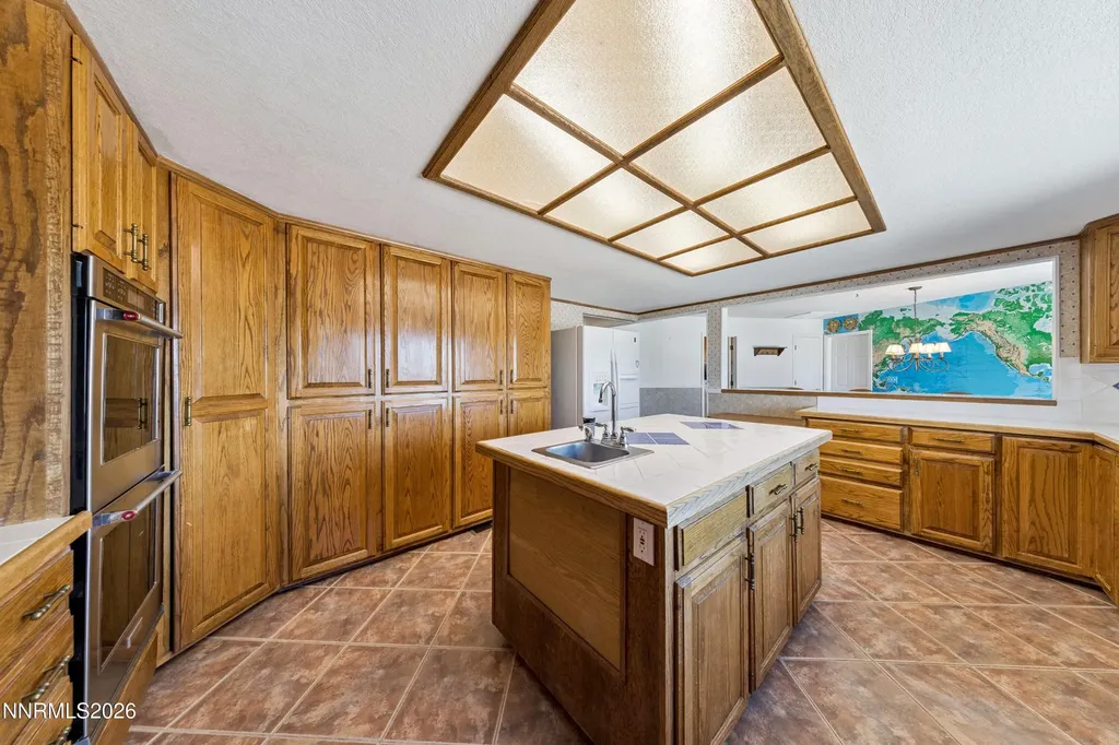 1680 Toni Minden NV 89423