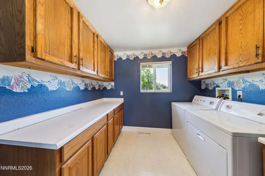 1680 Toni Minden NV 89423
