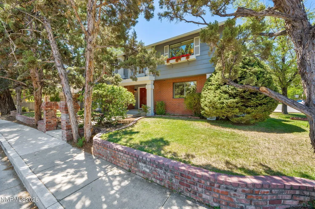 1945 Lakeside Reno NV 89509