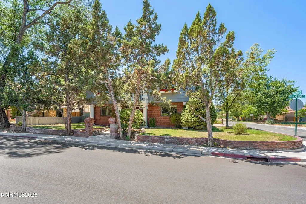 1945 Lakeside Reno NV 89509