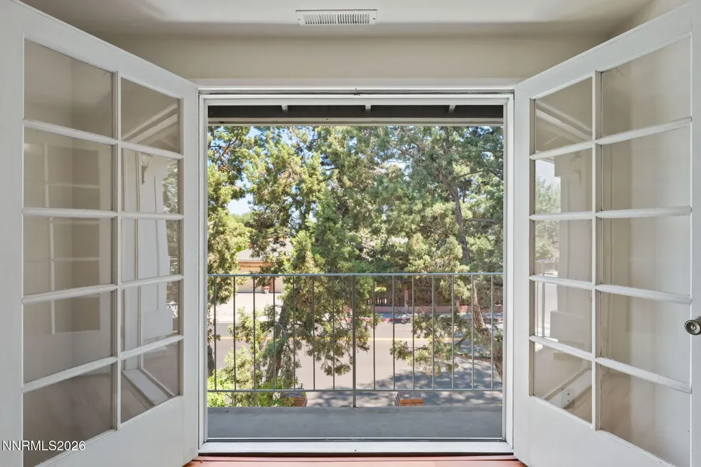 1945 Lakeside Reno NV 89509