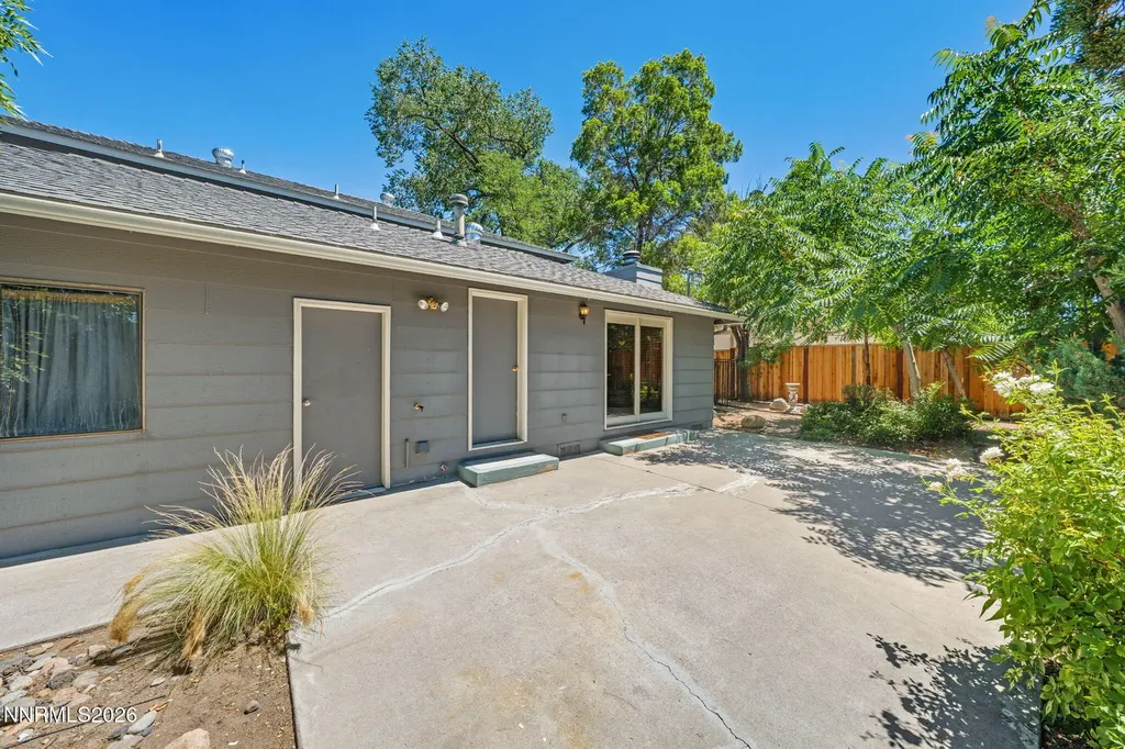 1945 Lakeside Reno NV 89509