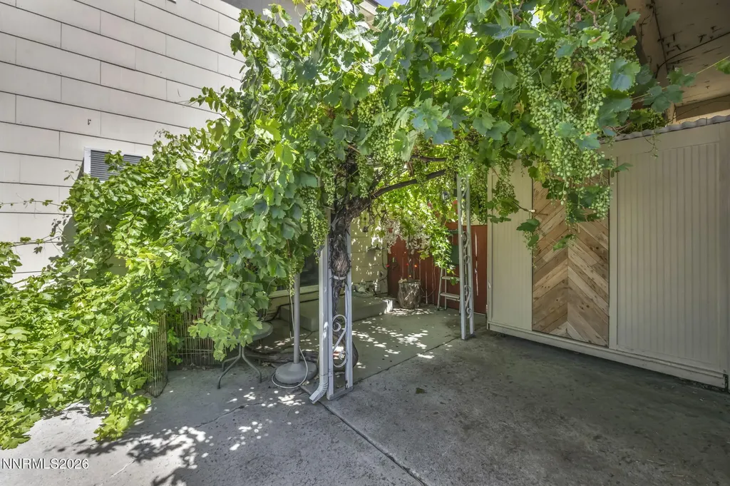 446 Smithridge Reno NV 89502