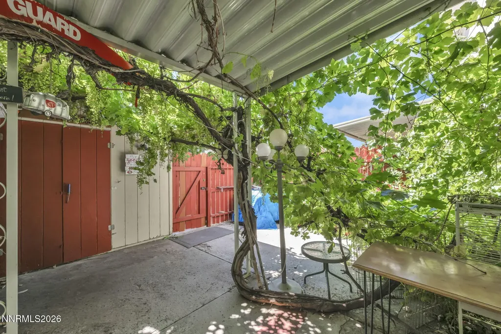446 Smithridge Reno NV 89502