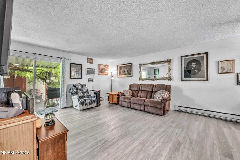 446 Smithridge Reno NV 89502