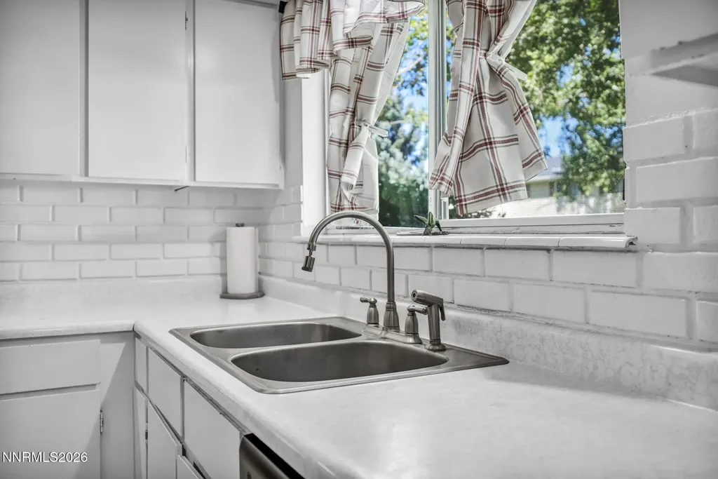 446 Smithridge Reno NV 89502