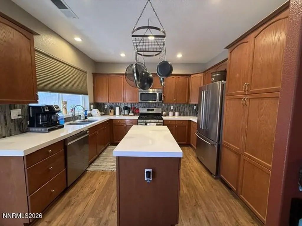 131 Hazelnut Fernley NV 89408