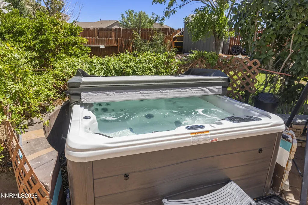 131 Hazelnut Fernley NV 89408