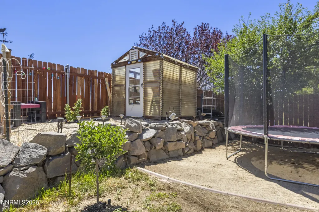 131 Hazelnut Fernley NV 89408