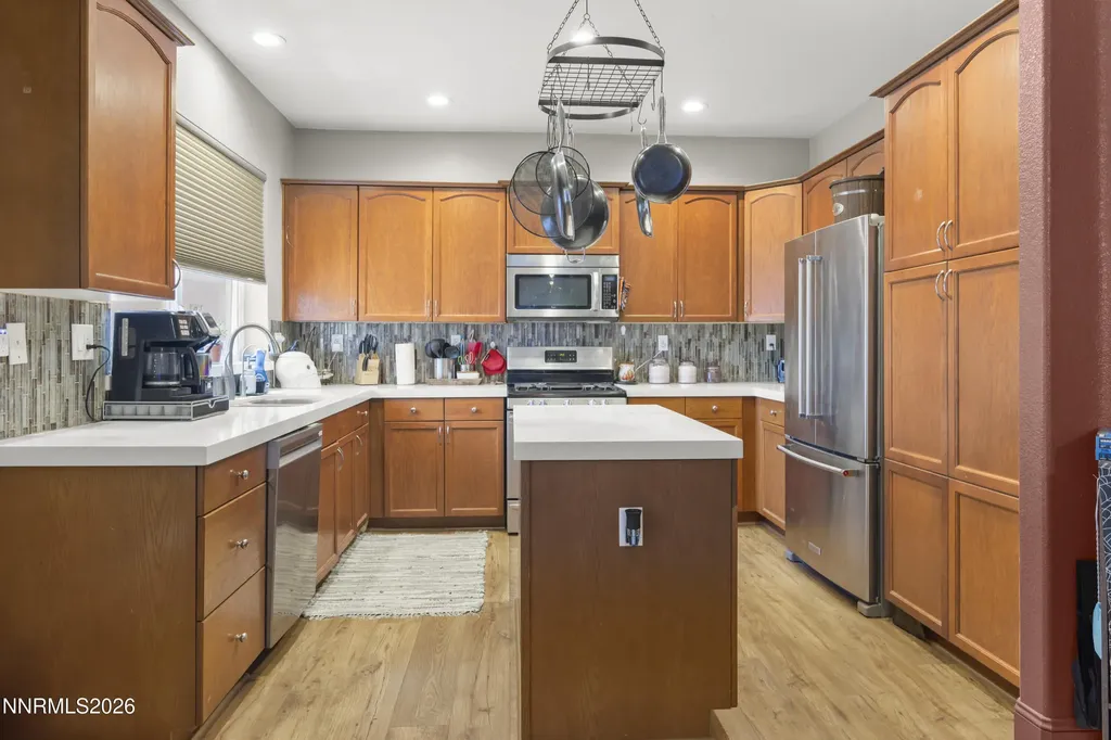 131 Hazelnut Fernley NV 89408