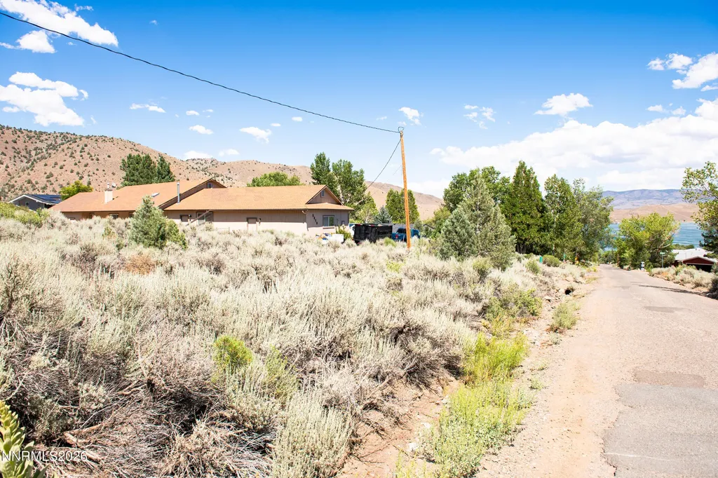 3466 Mark Twain Gardnerville NV 89410