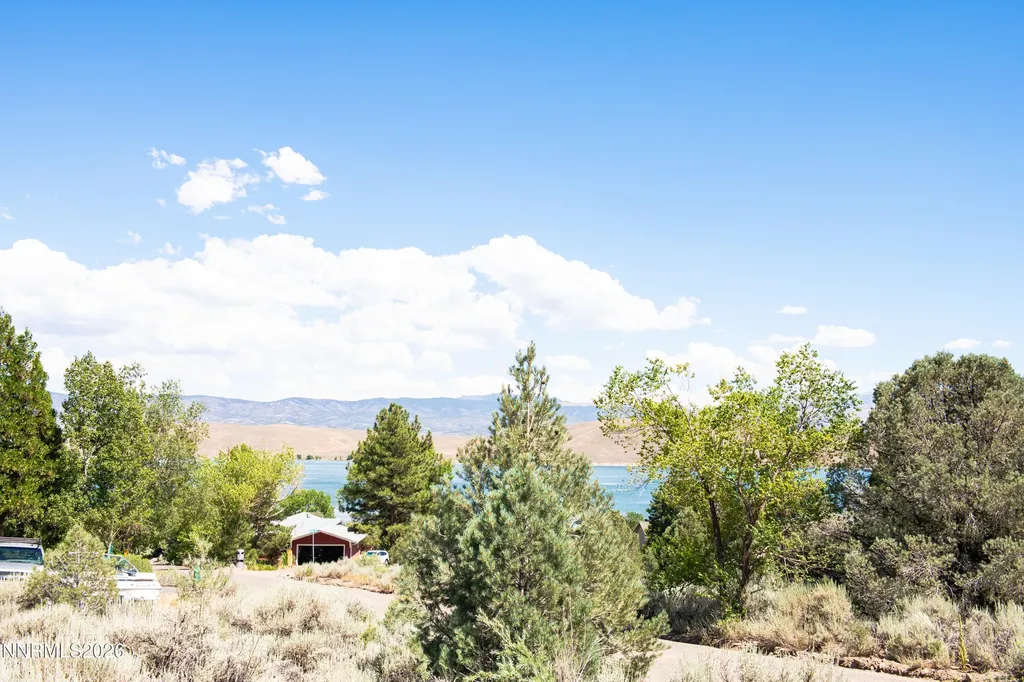 3466 Mark Twain Gardnerville NV 89410