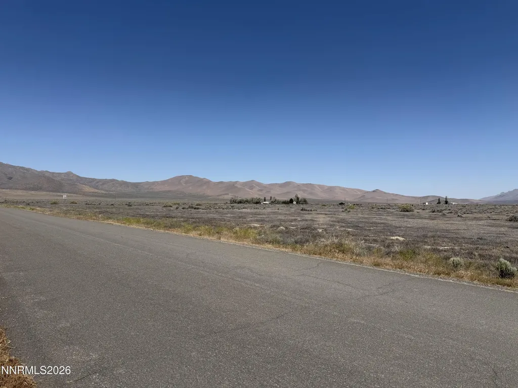 14 Paradise Ranchos Winnemucca NV 89445