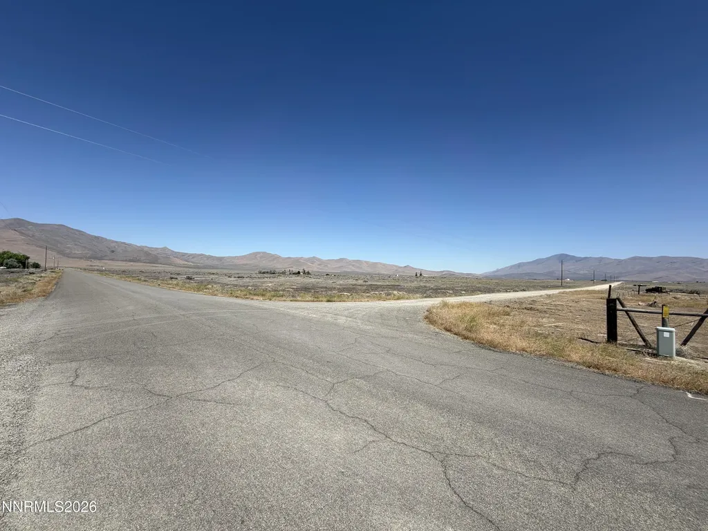 14 Paradise Ranchos Winnemucca NV 89445