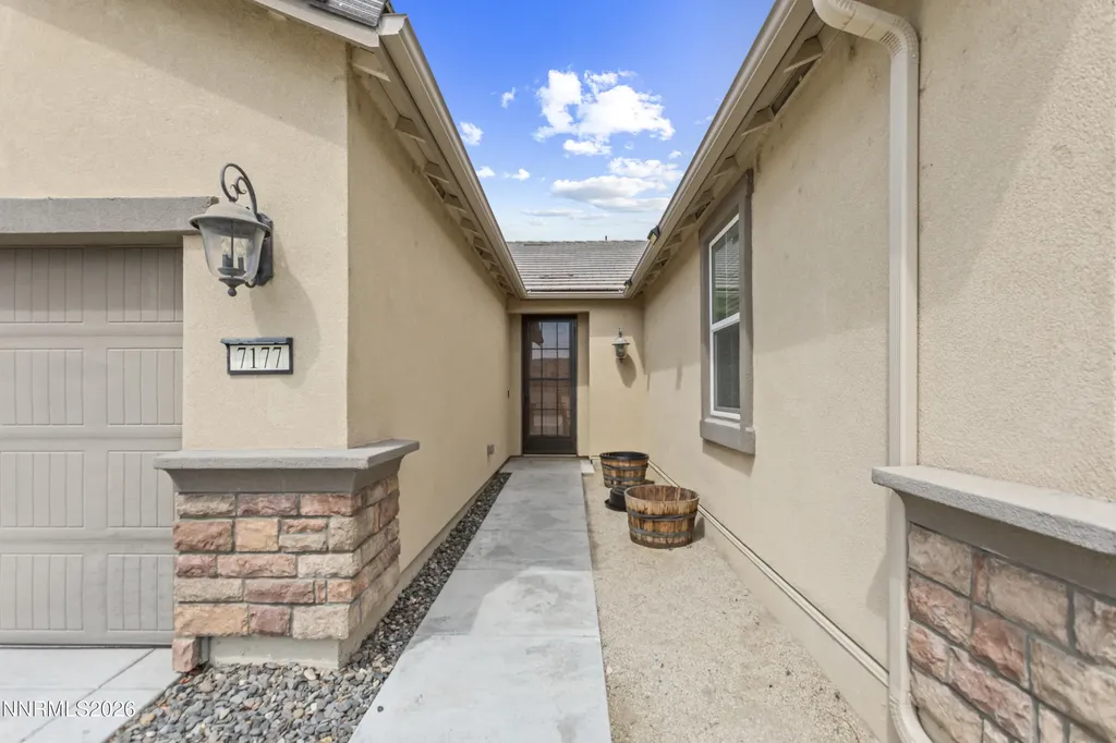 7177 High Hill Sparks NV 89436