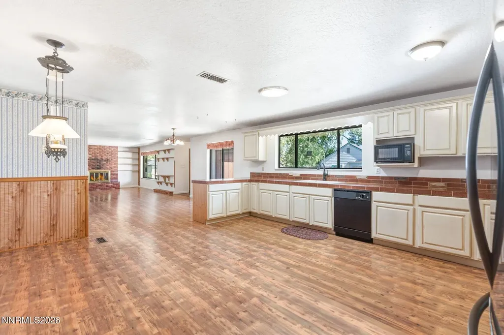 1360 Clough Reno NV 89509