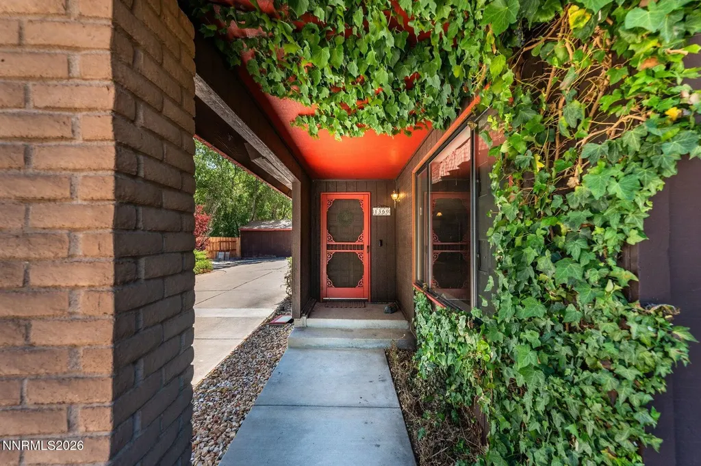 1360 Clough Reno NV 89509