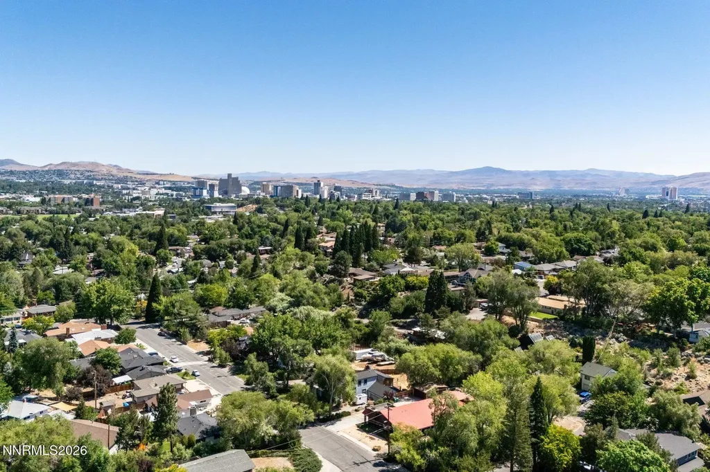 1360 Clough Reno NV 89509