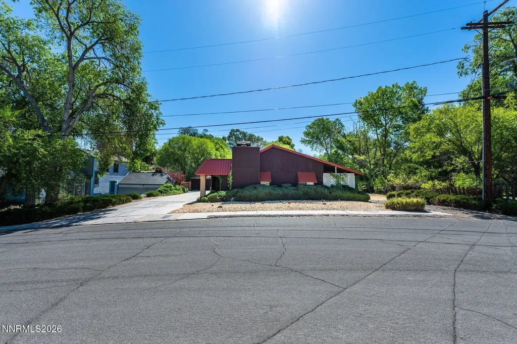 1360 Clough Reno NV 89509