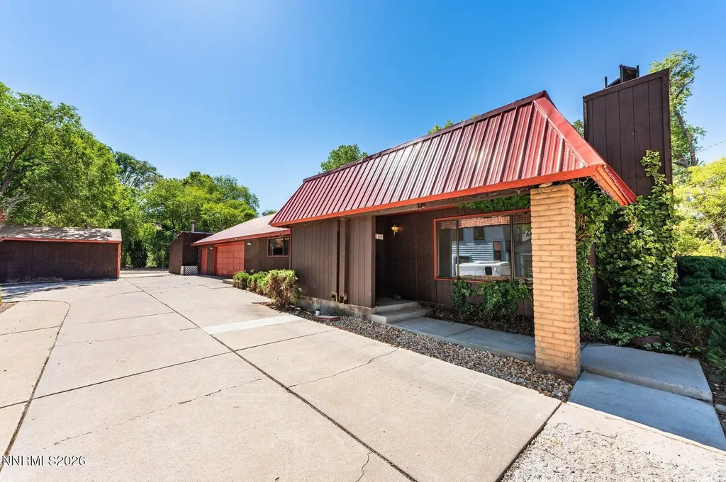 1360 Clough Reno NV 89509