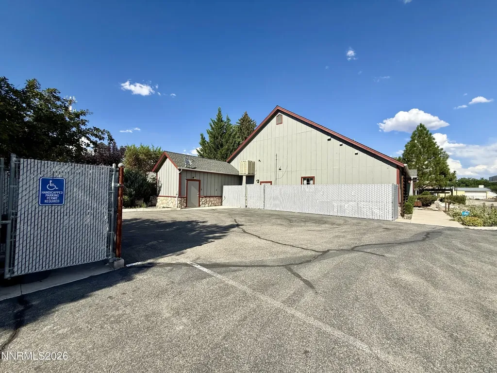 211 Main Yerington NV 89447