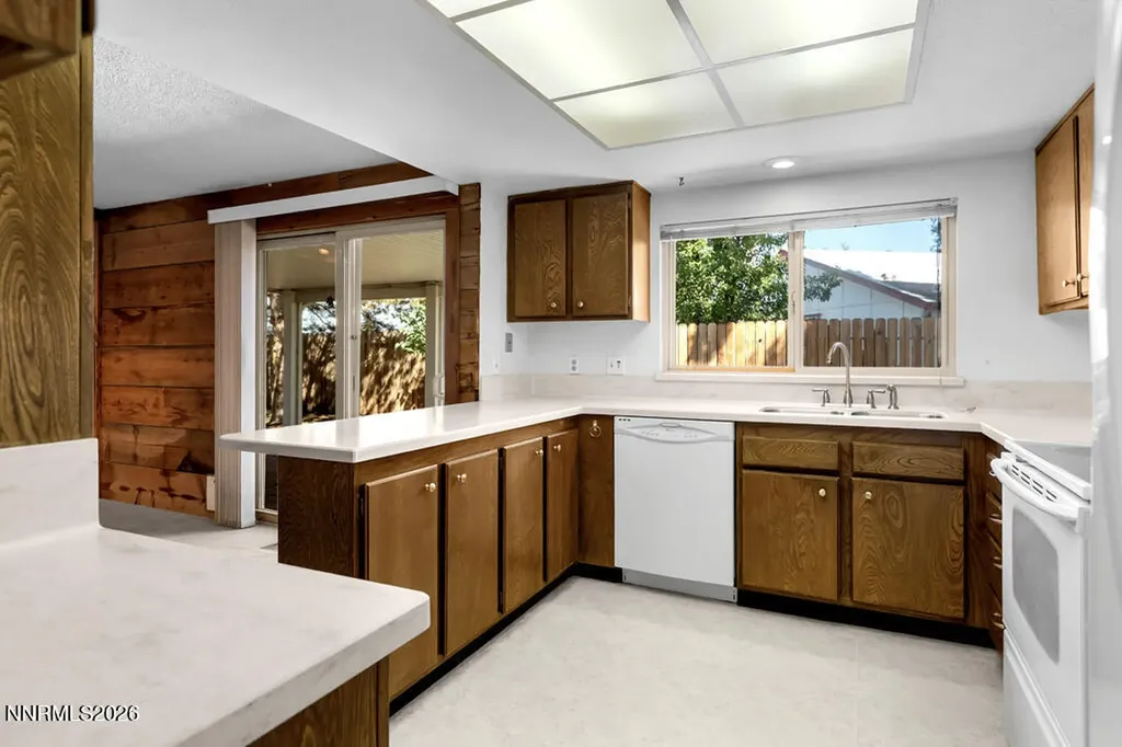 2645 Howard Sparks NV 89434