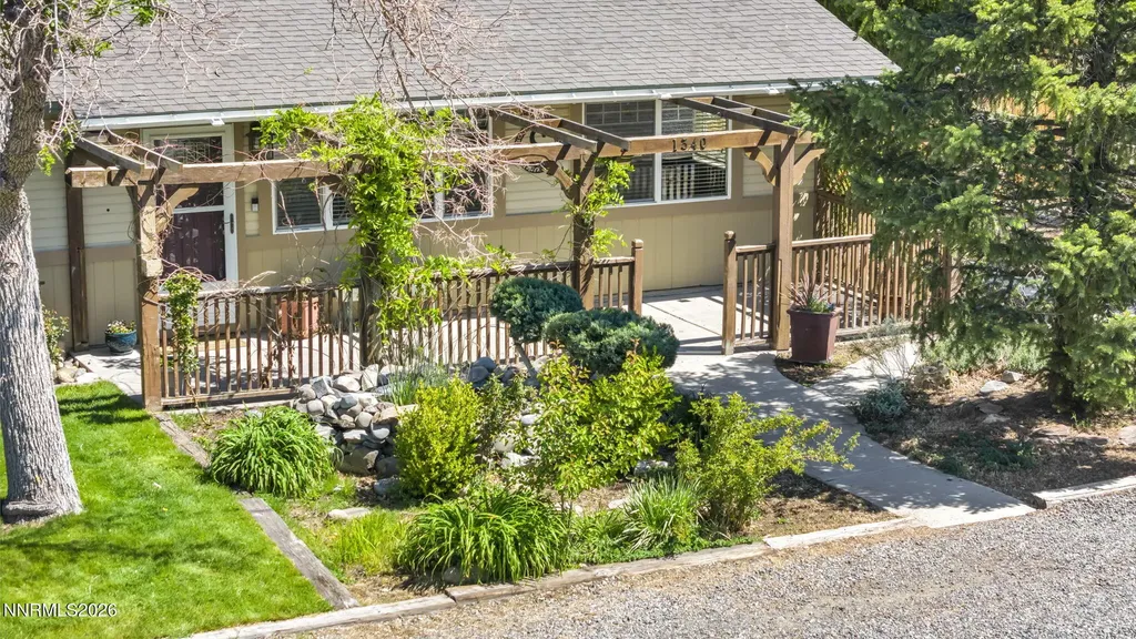 1340 Topaz Gardnerville NV 89460