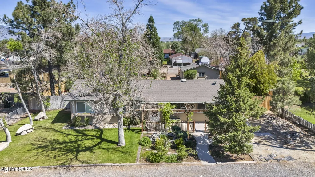 1340 Topaz Gardnerville NV 89460