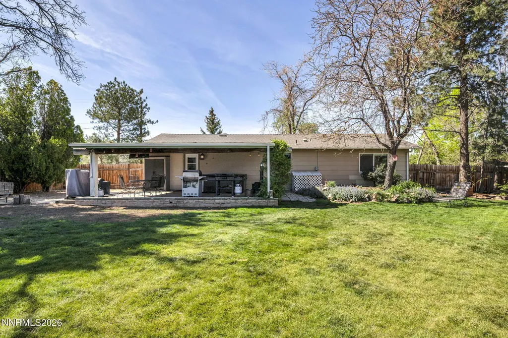 1340 Topaz Gardnerville NV 89460