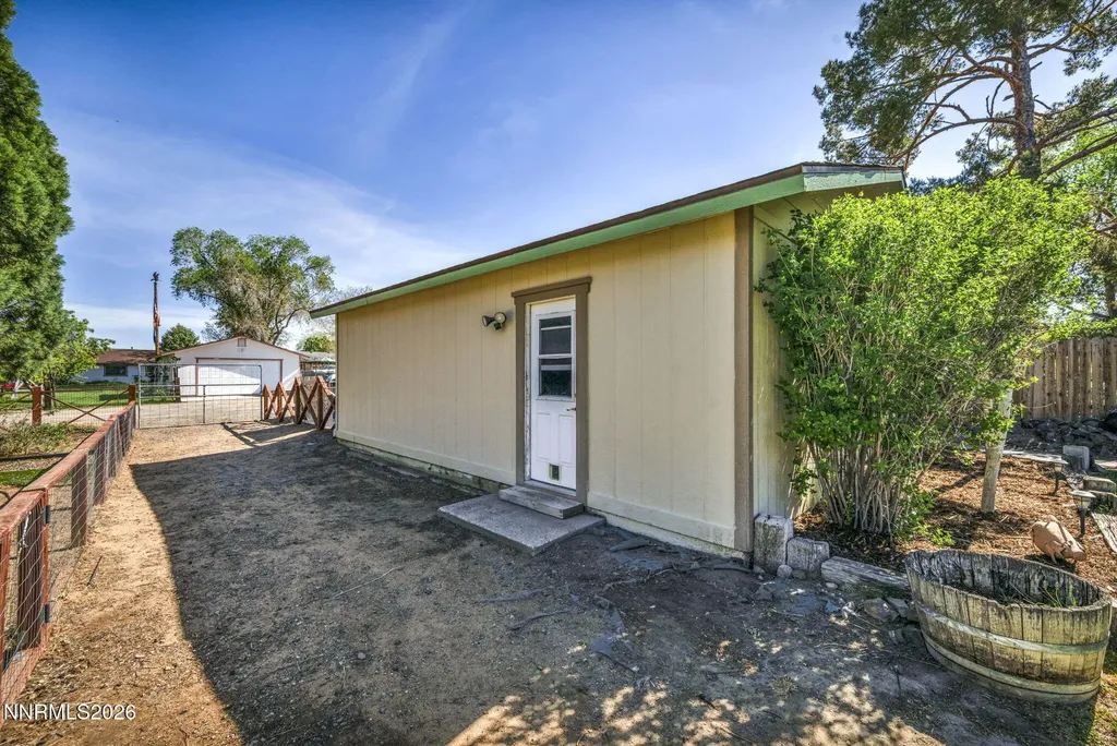 1340 Topaz Gardnerville NV 89460